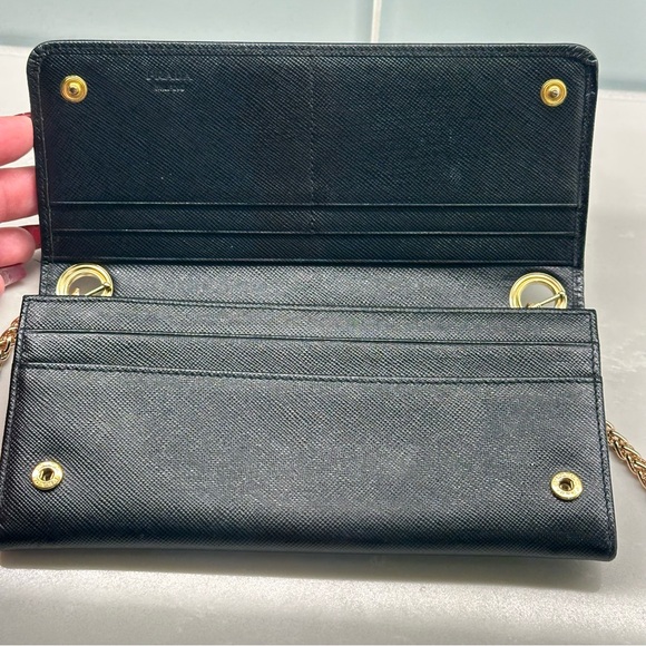 🖤Authentic Prada Saffiano Leather Wallet On Chain🖤 - Picture 9 of 13